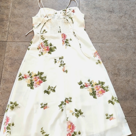 NWOT..N.L.W MAXI DRESS - Picture 4 of 12
